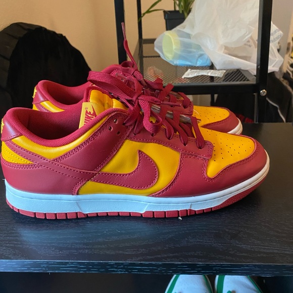 Nike dunk low “USC” - Picture 4 of 4
